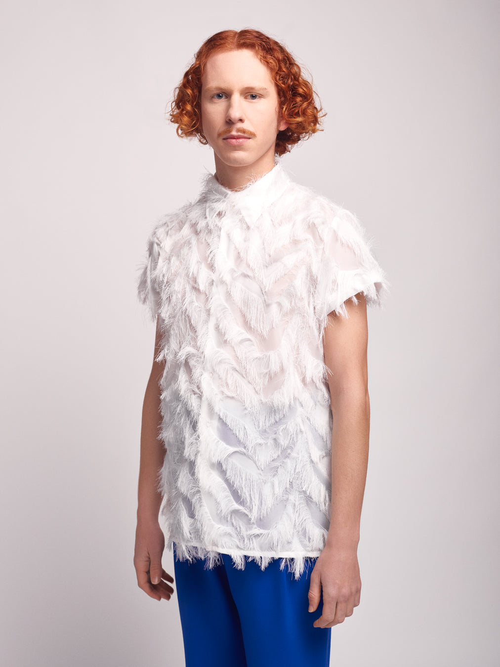 White Shirt With Threads Short Sleeve Unisex